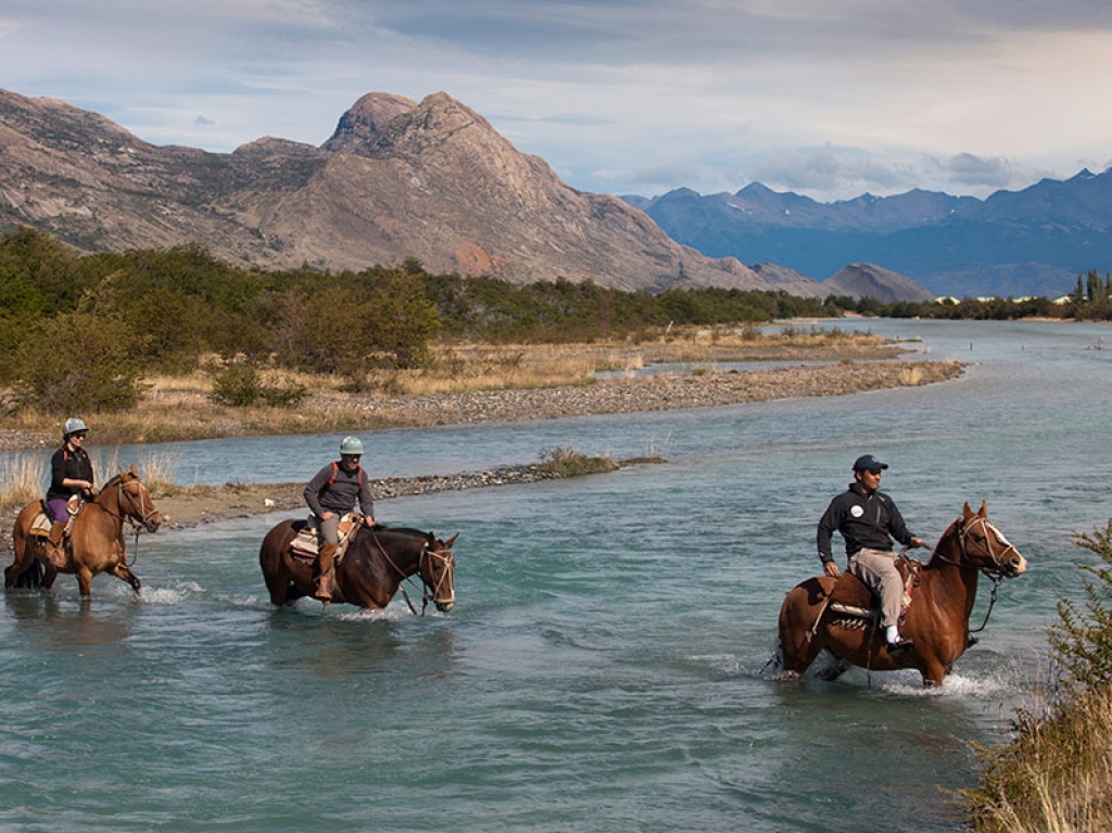 Navigation sur le lac Argentin et découverte de l’Estancia Cristina