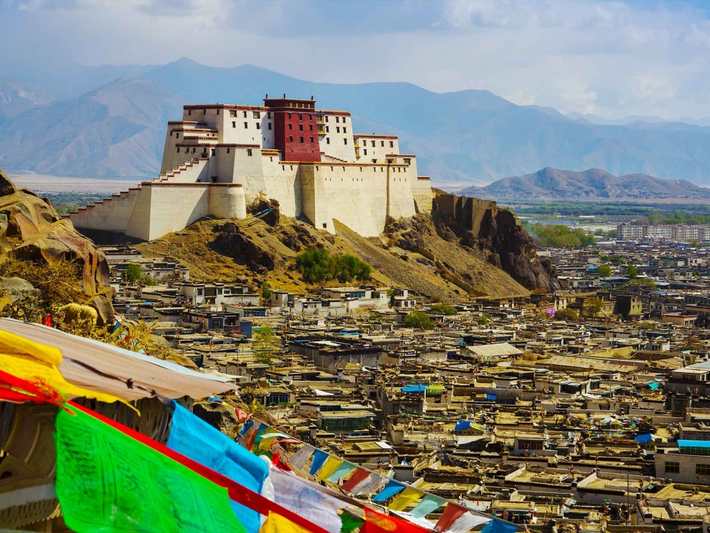 Petit Potala et réserve naturelle de Bitahai