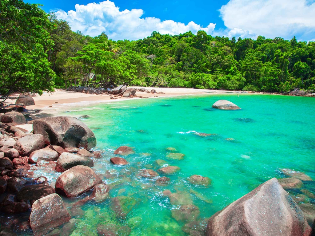 Les longues plages paisibles de Khao Lak