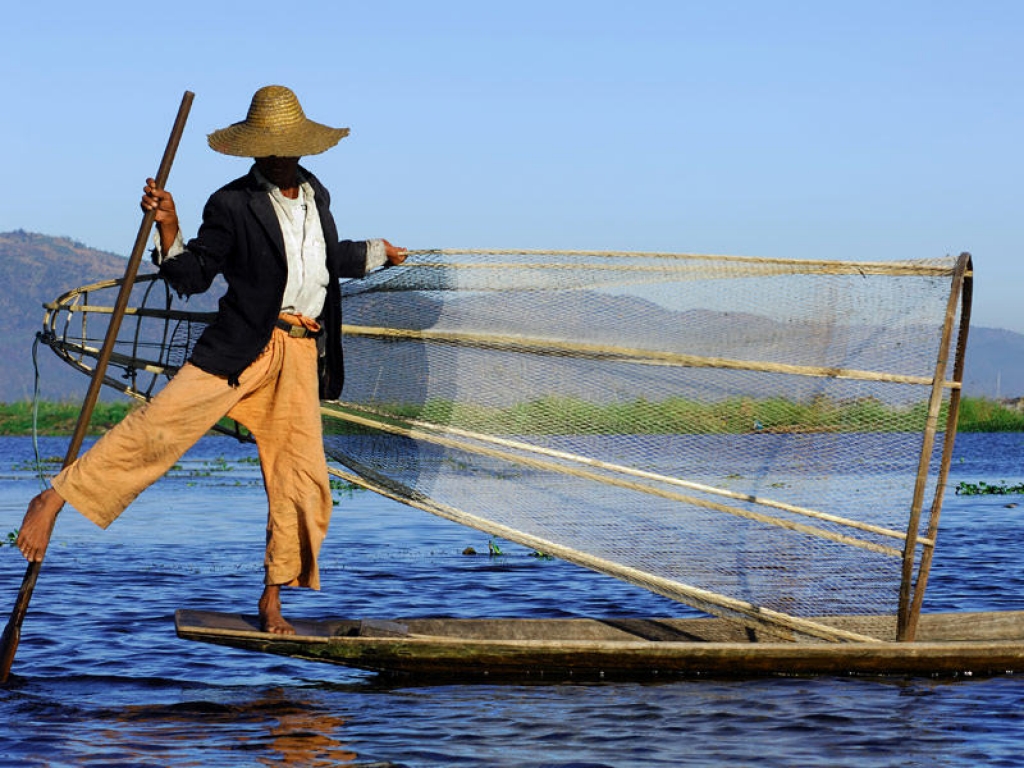 Détente au bord du lac Inle