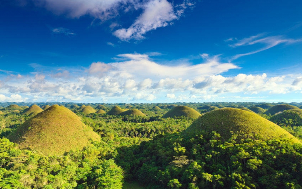 Les Chocolate Hills
