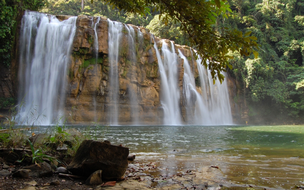 Grottes et cascades