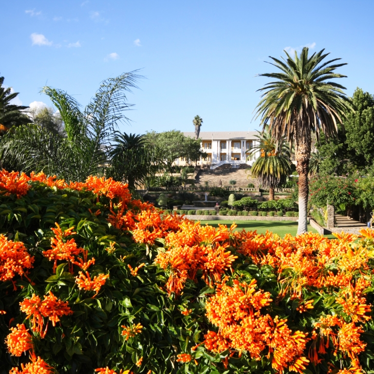 Contrastes de la capitale namibienne et envol pour la France