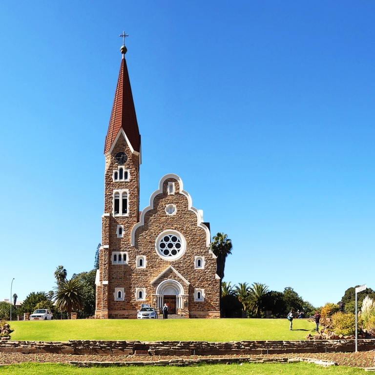 Contrastes de la capitale namibienne