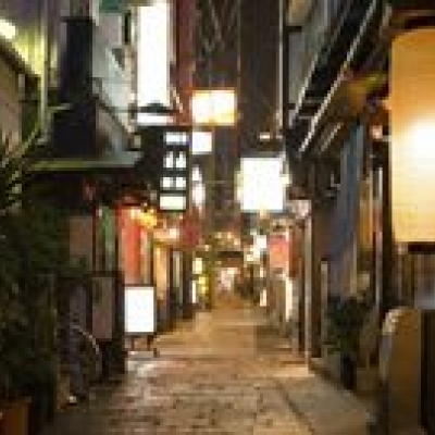 Okonomiyaki cooking class and guided walk in Dotonbori