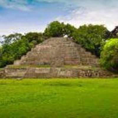 Immersion dans une communauté Maya et découverte de surprenantes ruines