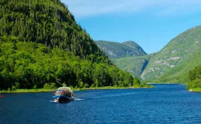 Croisière en bateau mouche avec un guide naturaliste