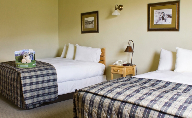 Hotel Mammoth Hot Springs