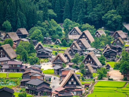 Les fermes traditionnelles de Shirakawa Go