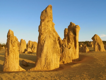Décor lunaire dans le désert des Pinnacles