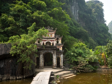 Ninh Binh, la Baie d’Halong terrestre
