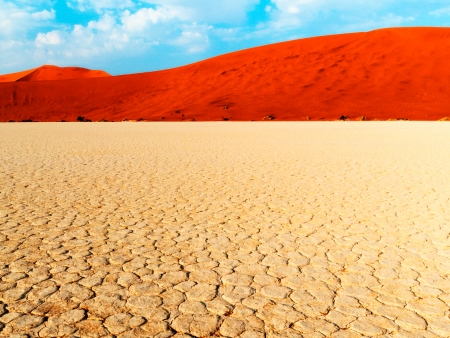 Spectaculaires dunes rougeoyantes de Sossusvlei