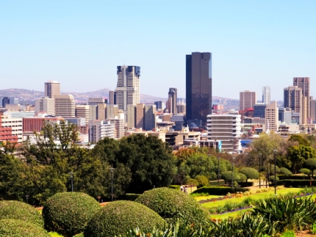 Contrastes de la capitale namibienne et envol pour la France (235 km)