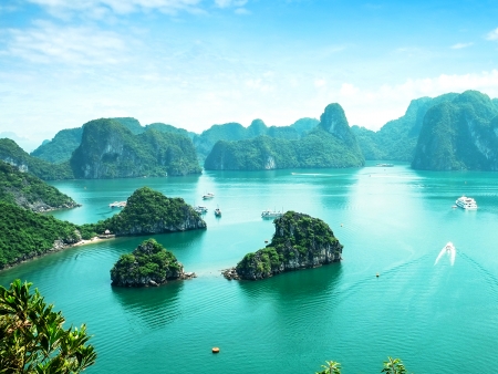 Croisière en Baie d’Halong : la descente du dragon