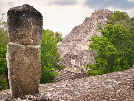 Les temples dans la jungle